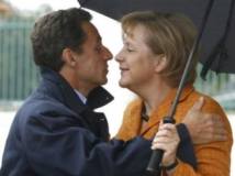 sarkozy-merkel-love